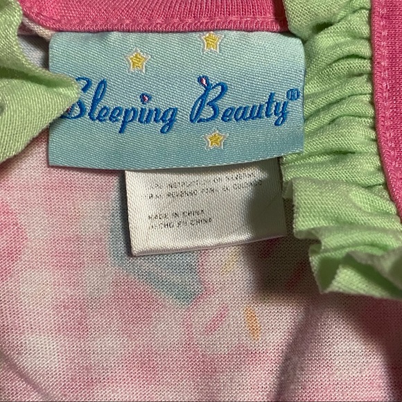 Cupcakes and cherries nightgown - Picture 4 of 5